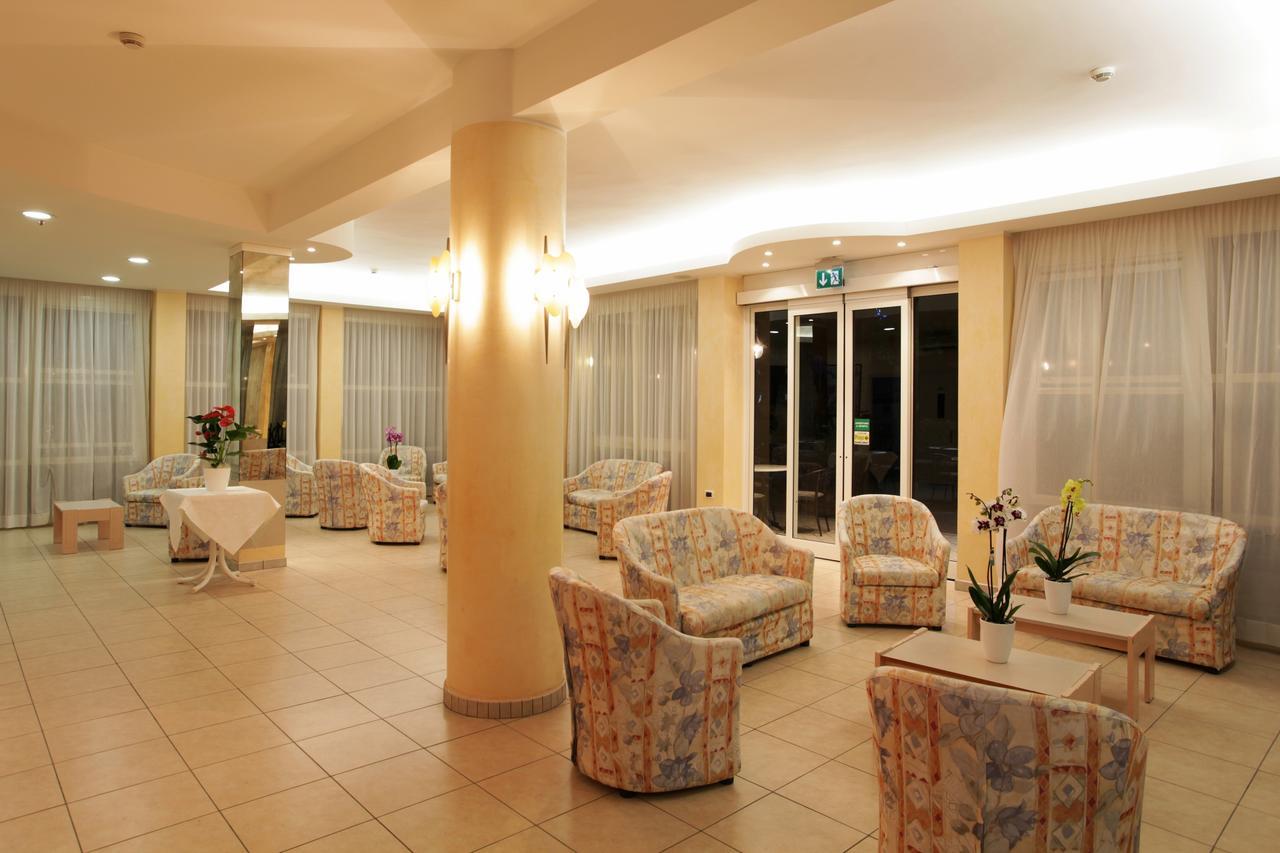 Hotel Santa Maria Cervia Exterior foto